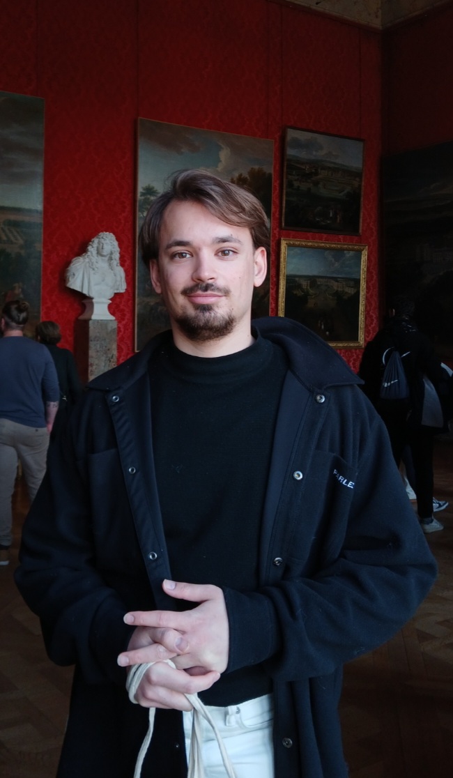Nicolas Musicki, professeur de mathématiques à Versailles